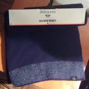 Men's Dockers knit scraf